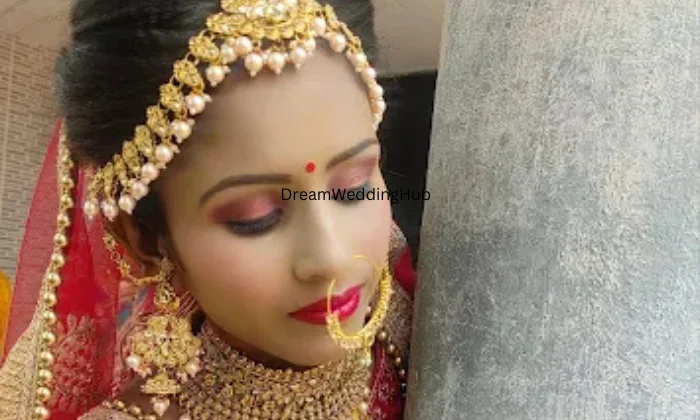 Good Looking Beauty Salon